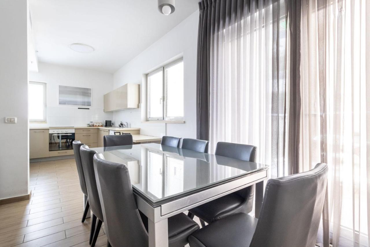 Jaffa- Beautiful 3 Bedroom Apartment Best Location Єрусалим Екстер'єр фото